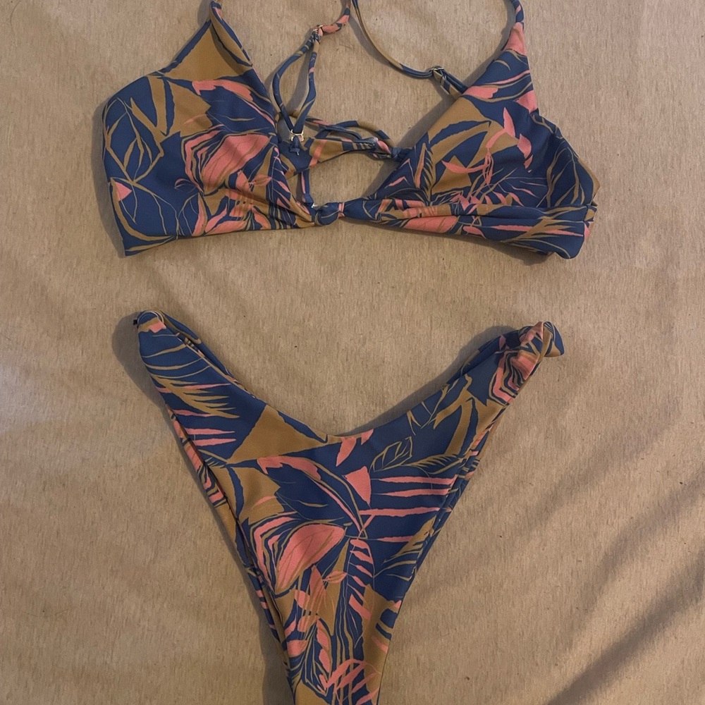 Skatie Tropical Print Bikini